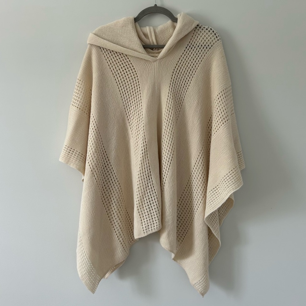 Anthropologie Sleeping on Snow Cream Hooded Boho Casual Knit Poncho OS